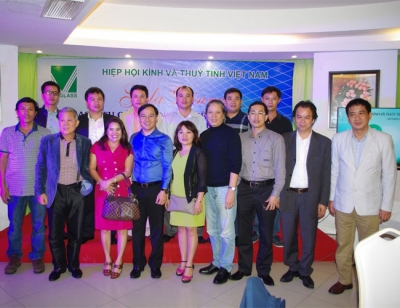 Hiệp hội Kính và Thủy tinh Việt Nam (Vieglass) tổ chức đại hội toàn thể lần IV